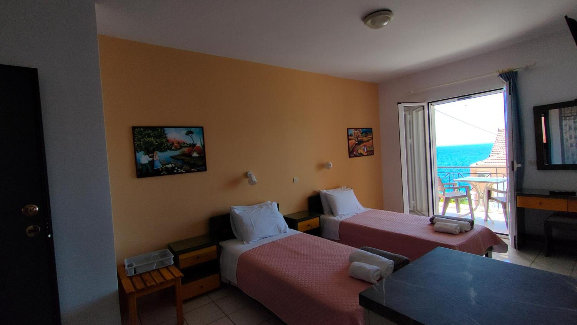 Mema'S Apartment Agia Efimia Quarto foto