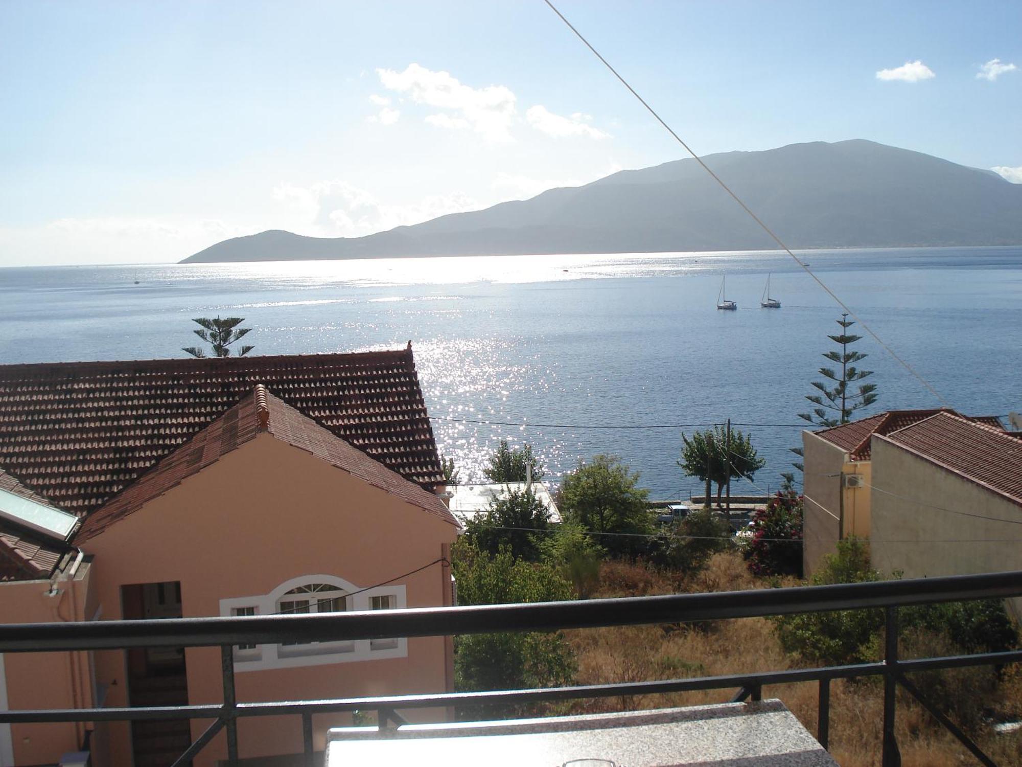Mema'S Apartment Agia Efimia Quarto foto